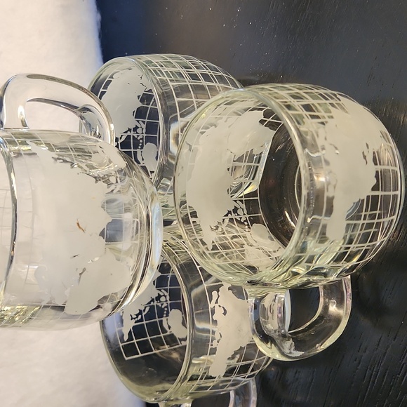 Nescafe set of 4 vintage around the world vintage coffee mugs. - Picture 2 of 6